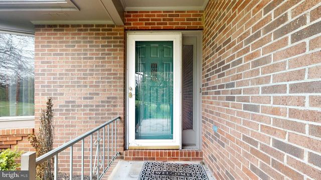40 MARSTON DR, Martinsburg, WV 25403