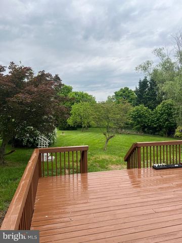40 MARSTON DR, Martinsburg, WV 25403