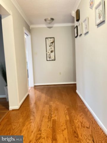 40 MARSTON DR, Martinsburg, WV 25403