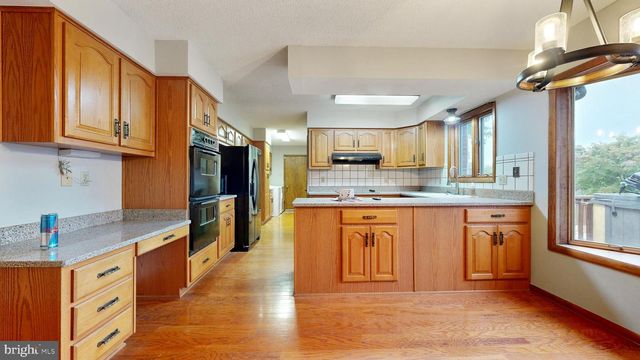 40 MARSTON DR, Martinsburg, WV 25403