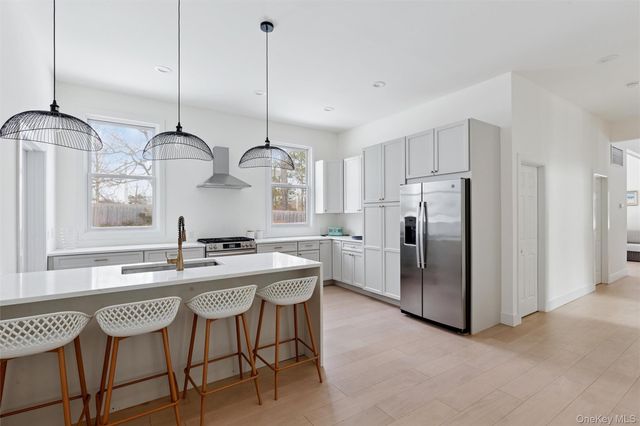 34 Starboard Road, Hampton Bays, NY 11946