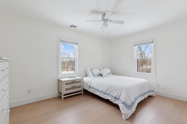 34 Starboard Road, Hampton Bays, NY 11946