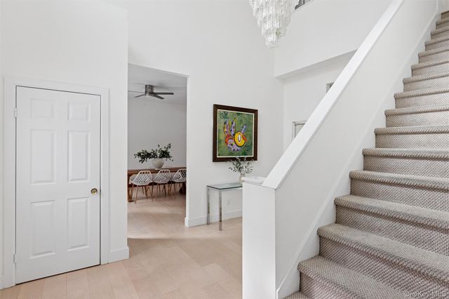 34 Starboard Road, Hampton Bays, NY 11946