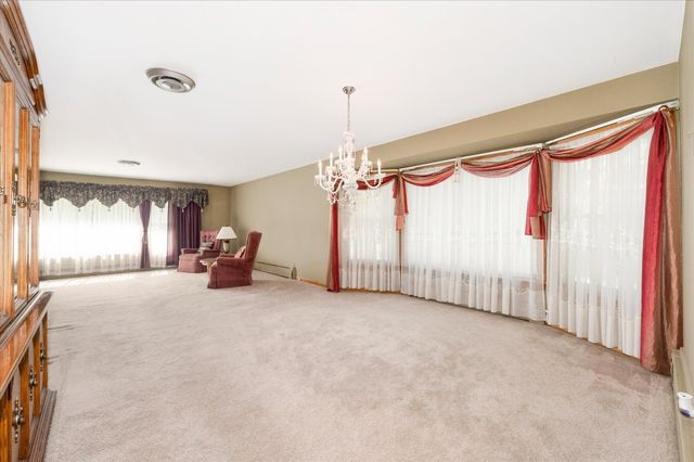 418 East End Avenue, Hillside, IL 60162