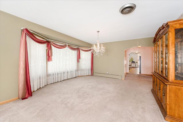 418 East End Avenue, Hillside, IL 60162