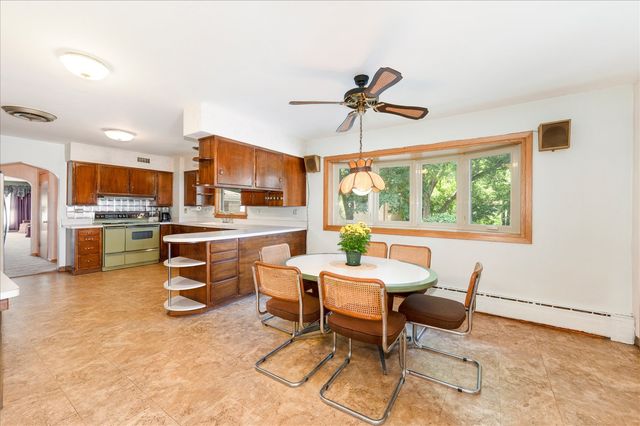 418 East End Avenue, Hillside, IL 60162