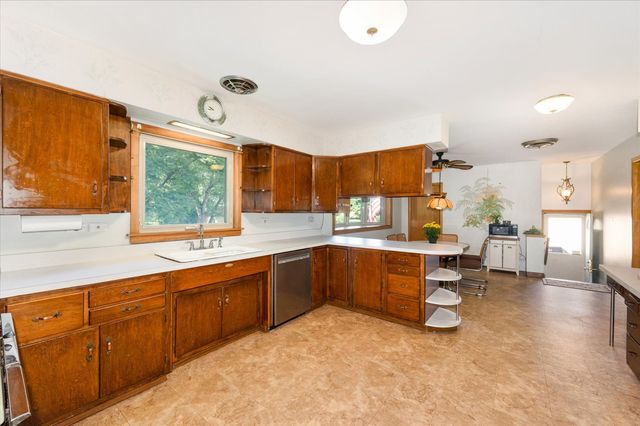 418 East End Avenue, Hillside, IL 60162