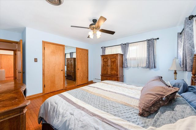 418 East End Avenue, Hillside, IL 60162