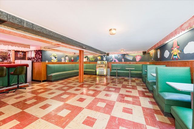 418 East End Avenue, Hillside, IL 60162
