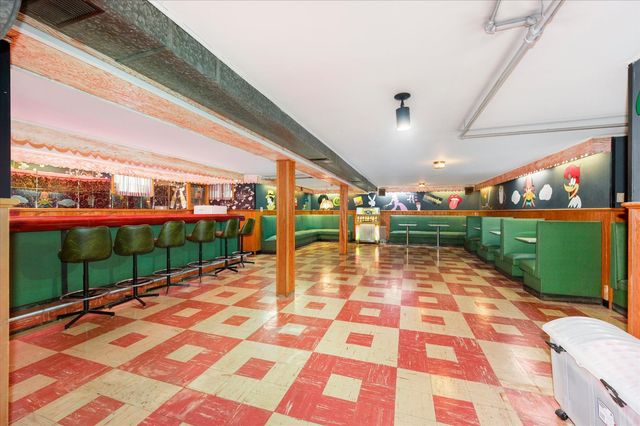 418 East End Avenue, Hillside, IL 60162