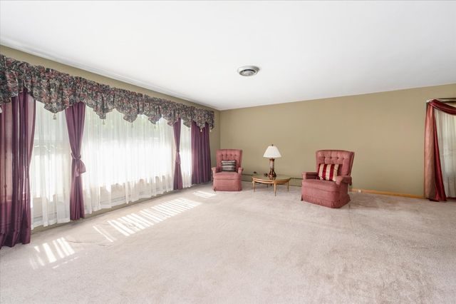 418 East End Avenue, Hillside, IL 60162