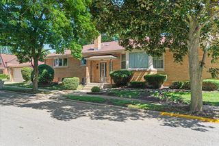 418 East End Avenue, Hillside, IL 60162
