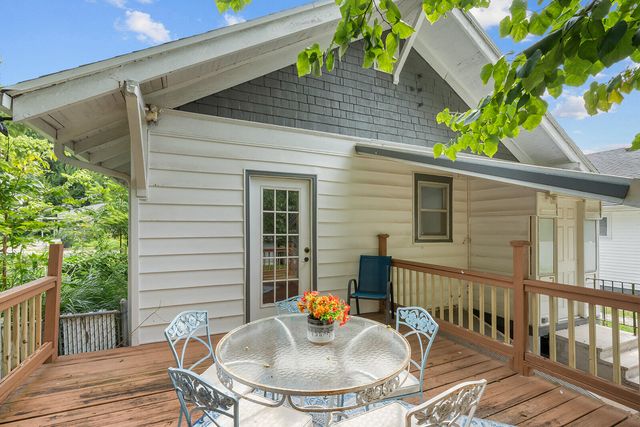 1605 E Cairo Street, Springfield, MO 65802