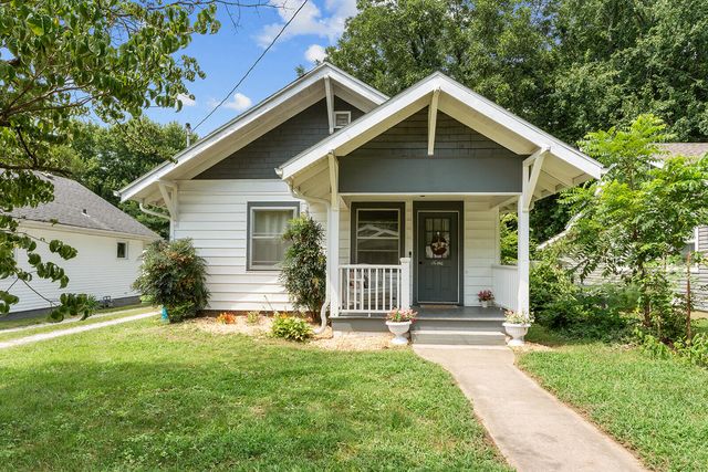 1605 E Cairo Street, Springfield, MO 65802