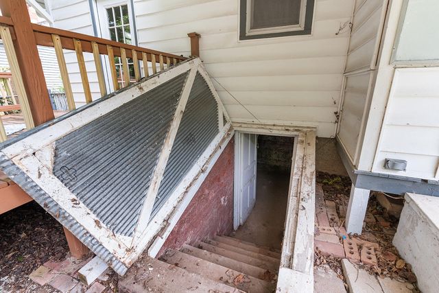 1605 E Cairo Street, Springfield, MO 65802
