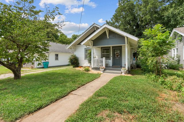 1605 E Cairo Street, Springfield, MO 65802