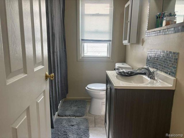 26126 N 26126 STUDENT Avenue, Redford Charter Township, MI 48239