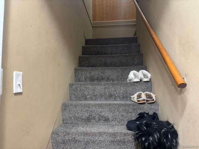 26126 N 26126 STUDENT Avenue, Redford Charter Township, MI 48239