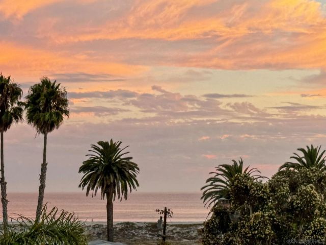 1100 Pine St, Coronado, CA 92118