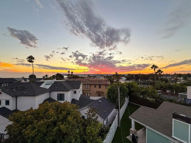 1100 Pine St, Coronado, CA 92118