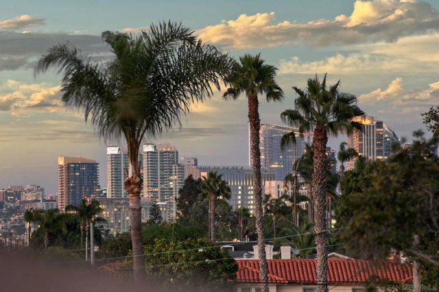 1100 Pine St, Coronado, CA 92118