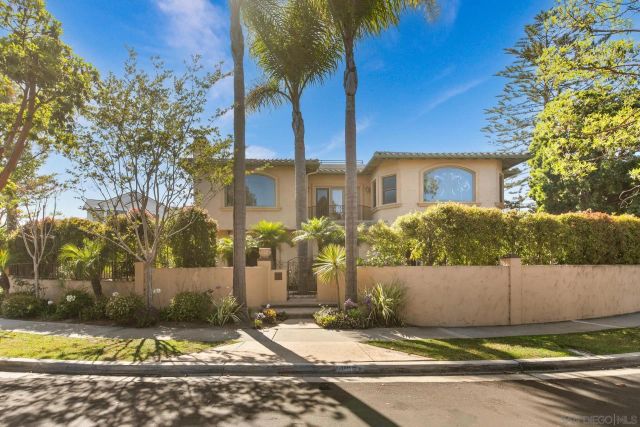 1100 Pine St, Coronado, CA 92118