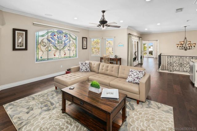 1100 Pine St, Coronado, CA 92118