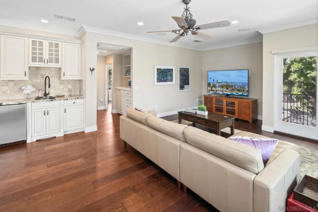 1100 Pine St, Coronado, CA 92118