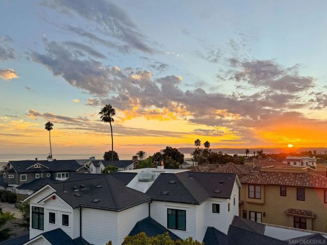 1100 Pine St, Coronado, CA 92118