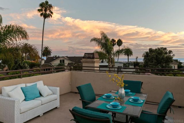 1100 Pine St, Coronado, CA 92118