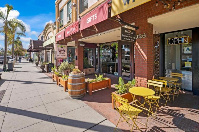 1100 Pine St, Coronado, CA 92118