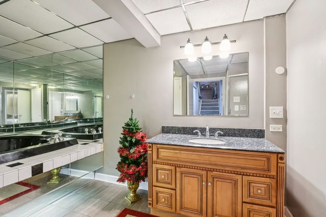 75 Mineola Road 75, Fox Lake, IL 60020