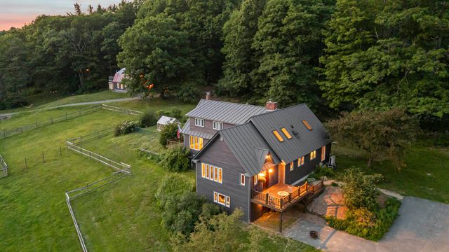 184 Hartland Hill Road, Hartland, VT 05048