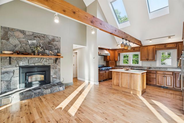 184 Hartland Hill Road, Hartland, VT 05048