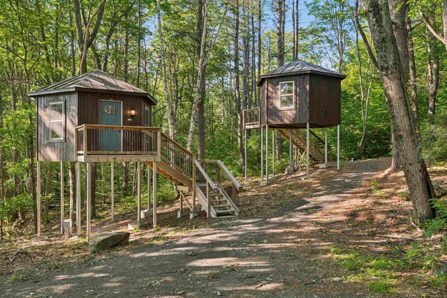 184 Hartland Hill Road, Hartland, VT 05048