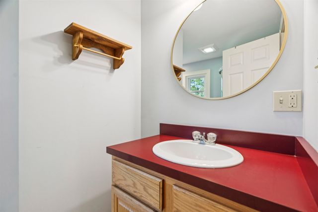 184 Hartland Hill Road, Hartland, VT 05048