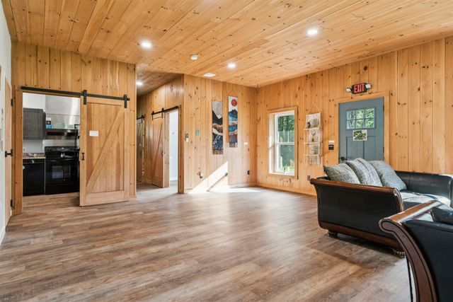 184 Hartland Hill Road, Hartland, VT 05048
