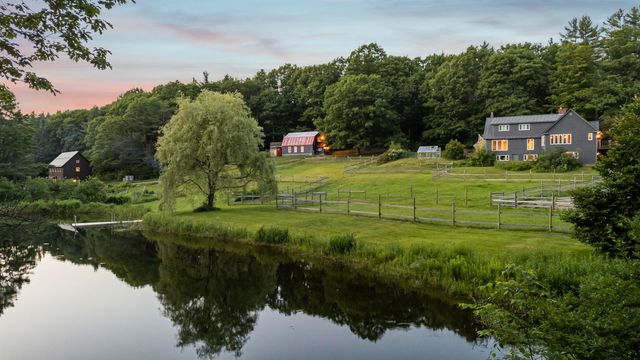 184 Hartland Hill Road, Hartland, VT 05048