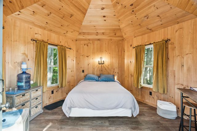 184 Hartland Hill Road, Hartland, VT 05048