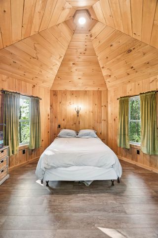 184 Hartland Hill Road, Hartland, VT 05048