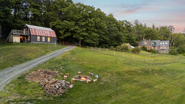 184 Hartland Hill Road, Hartland, VT 05048