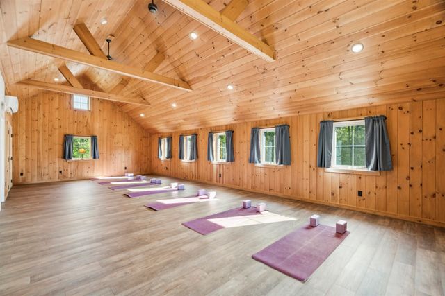 184 Hartland Hill Road, Hartland, VT 05048