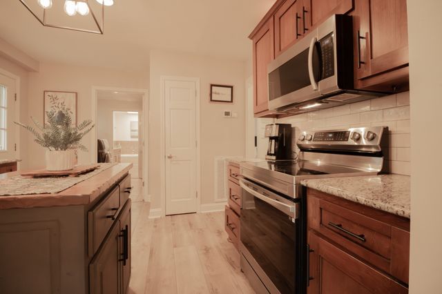 146 Volunteer Rd, Murfreesboro, TN 37128