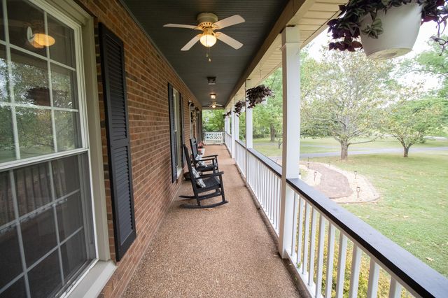 146 Volunteer Rd, Murfreesboro, TN 37128