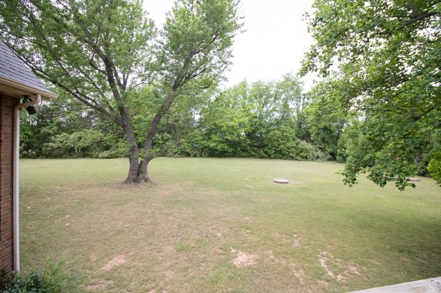 146 Volunteer Rd, Murfreesboro, TN 37128