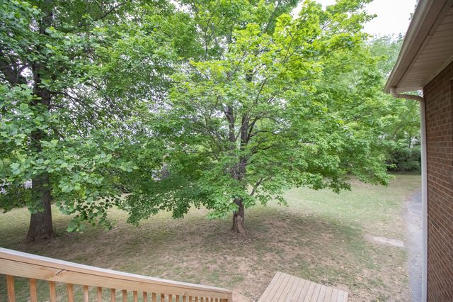 146 Volunteer Rd, Murfreesboro, TN 37128