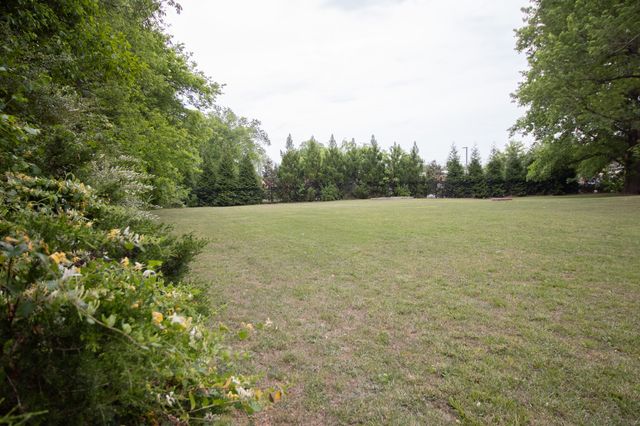 146 Volunteer Rd, Murfreesboro, TN 37128