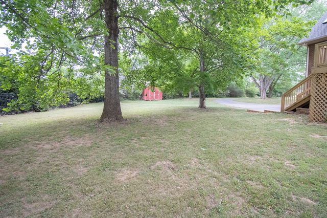 146 Volunteer Rd, Murfreesboro, TN 37128