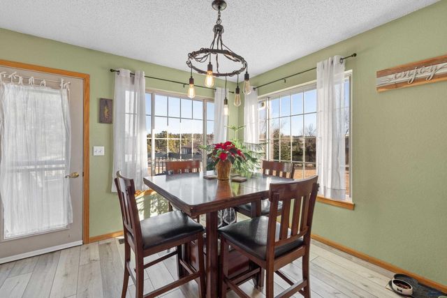 8470 HEATHER DR, Rapid City, SD 57702