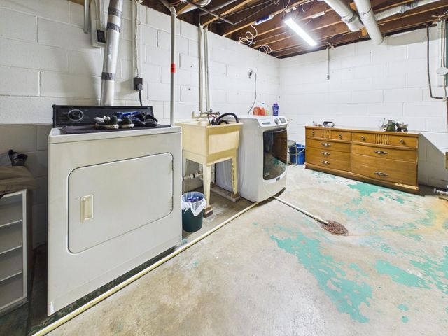 1218 34th Avenue N, Saint Cloud, MN 56303